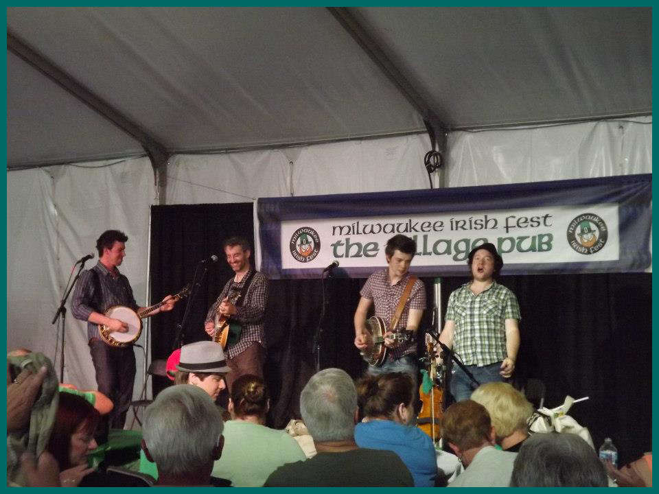 Milwaukee Irish Fest We Banjo 3 2012