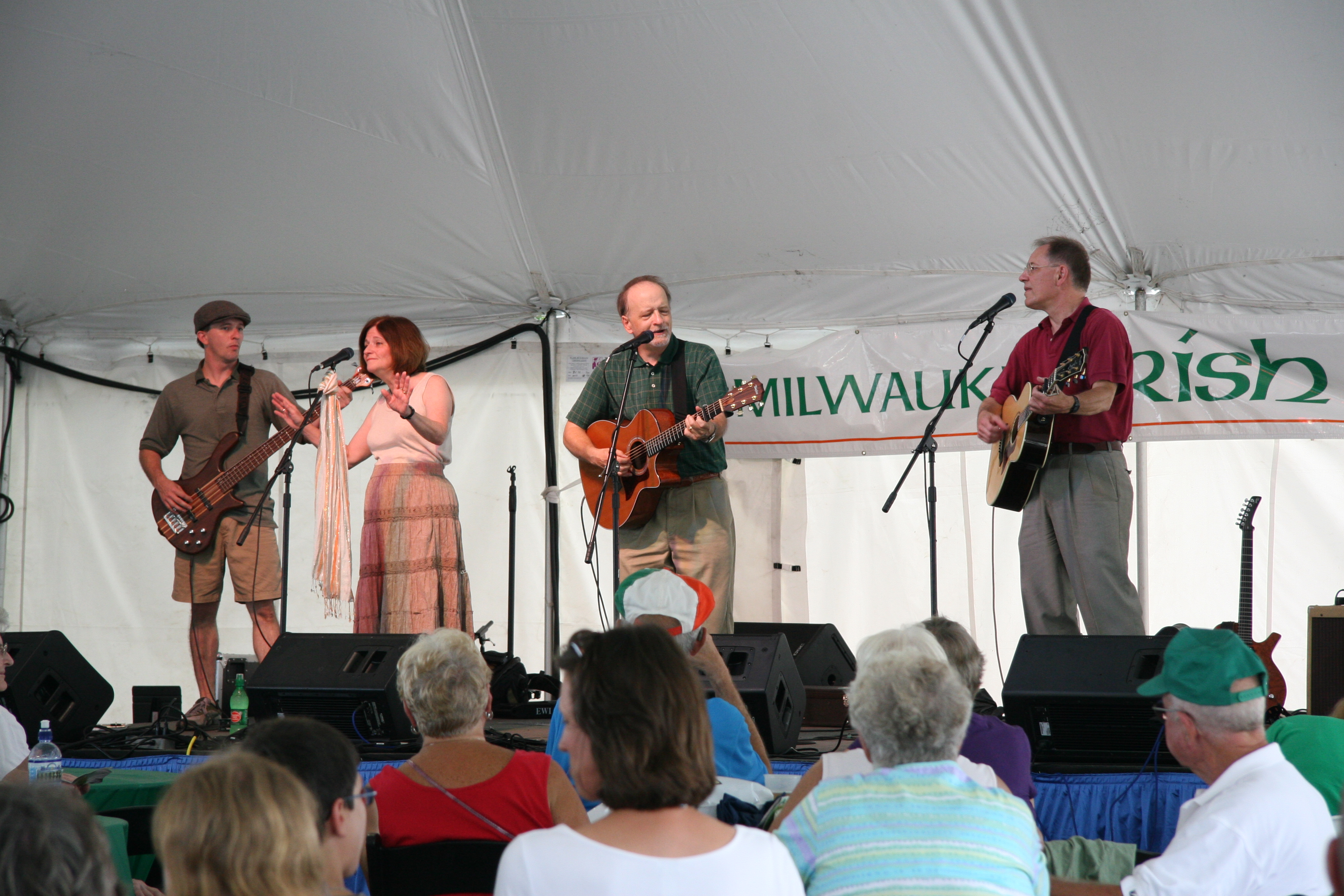Irish Fest The Snug Stage